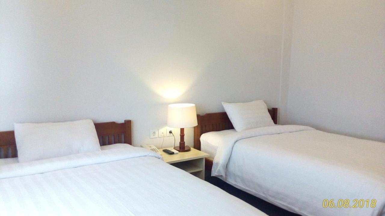 Dhyana Pura Hotel Mengwi Экстерьер фото