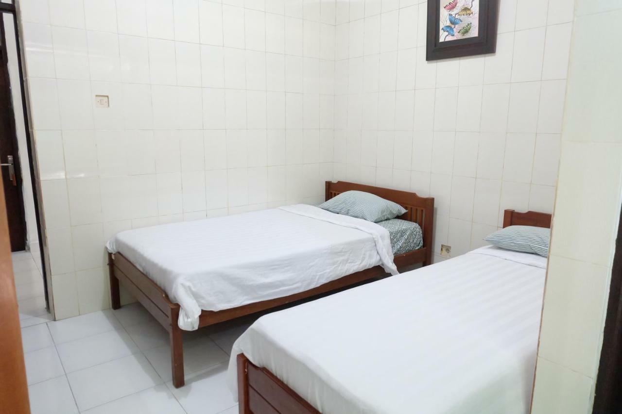 Dhyana Pura Hotel Mengwi Экстерьер фото