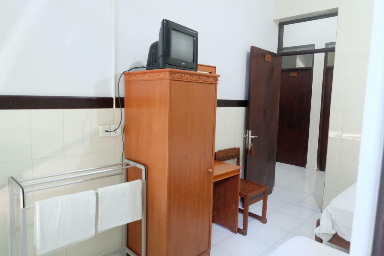Dhyana Pura Hotel Mengwi Экстерьер фото